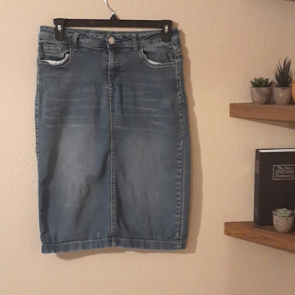 Ada Faye Dresses & Skirts - Be Girl || Denim midi skirt